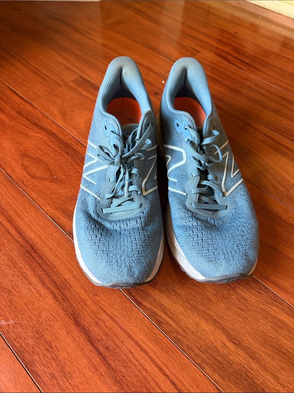 Mena New Balance Sneakers